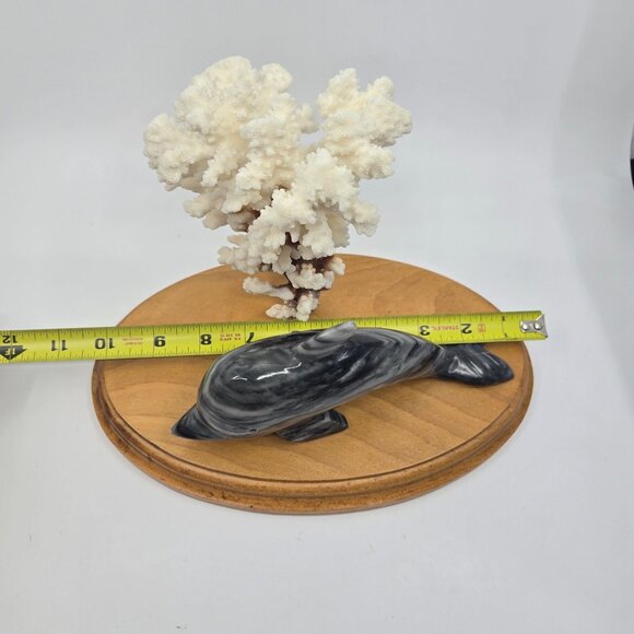 Black & White Marble Dolphin Figurine With Natural Coral Display On Wooden Base - Picture 9 of 11